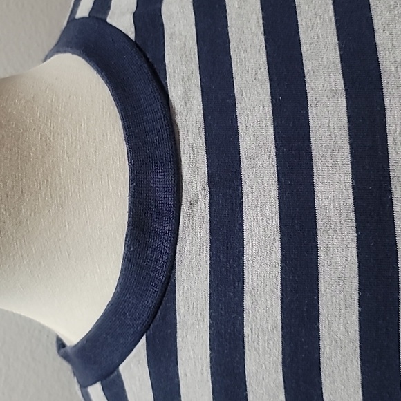 DISNEY STORE Tigger Embroidered Blue Striped Long Sleeve XL Vintage Sweatshirt - Picture 3 of 12